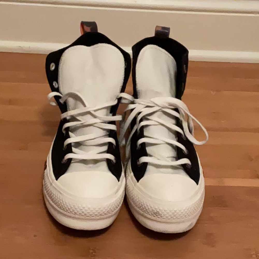 Converse Black and White High-Top Sneakers Classic Design